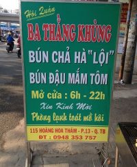 Bảng hiệu quán bún phở